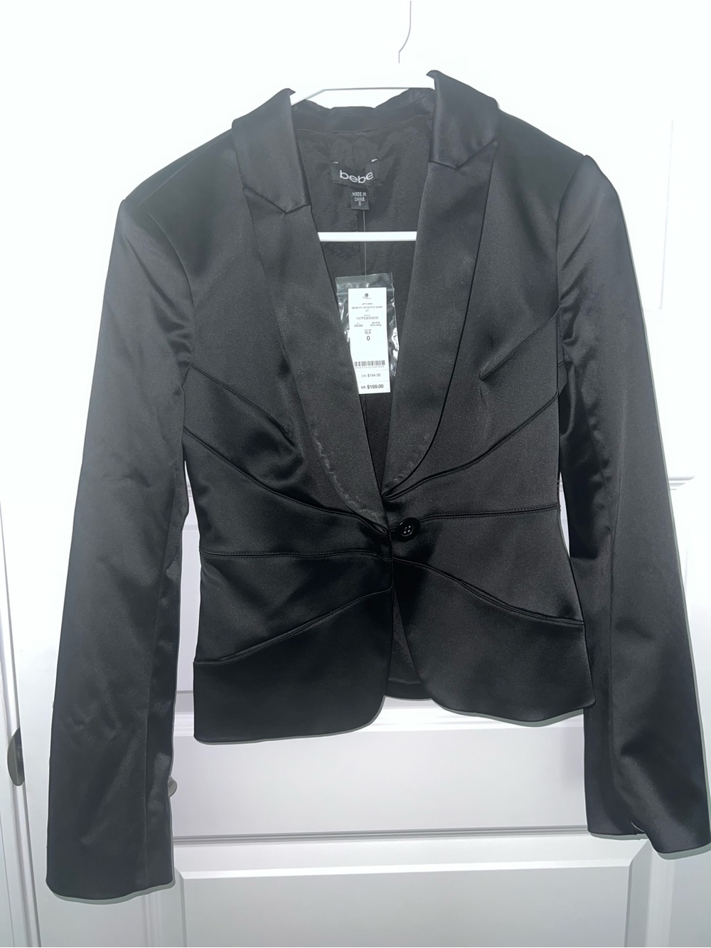 Size 0 NWT bebe Black Satin Single-Button Blazer Jacket